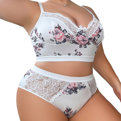 PLUS-SIZE FLORAL LINGERIE SET—LACE BRA AND PANTIES